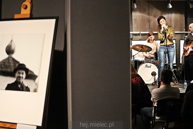 Scena w Jadernówce: muzyczna i klimatyczna formacja Cheap Tobacoo