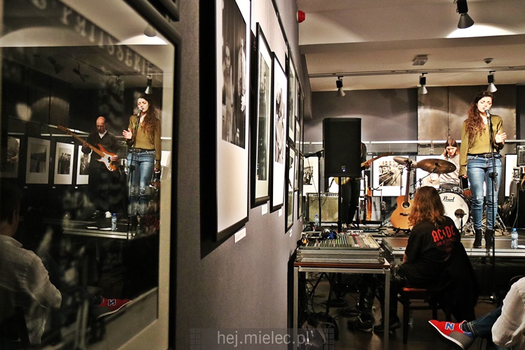 Scena w Jadernówce: muzyczna i klimatyczna formacja Cheap Tobacoo