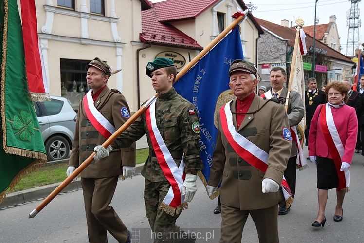 Biało-Czerwona Starówka: Mielec obchodził Święto Konstytucji 3 Maja