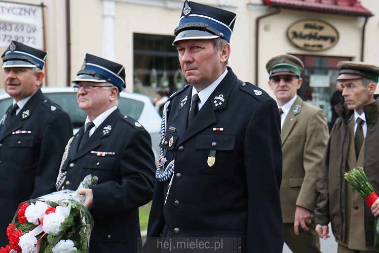 Biało-Czerwona Starówka: Mielec obchodził Święto Konstytucji 3 Maja