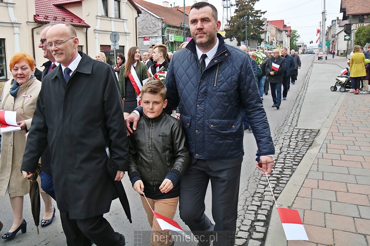 Biało-Czerwona Starówka: Mielec obchodził Święto Konstytucji 3 Maja