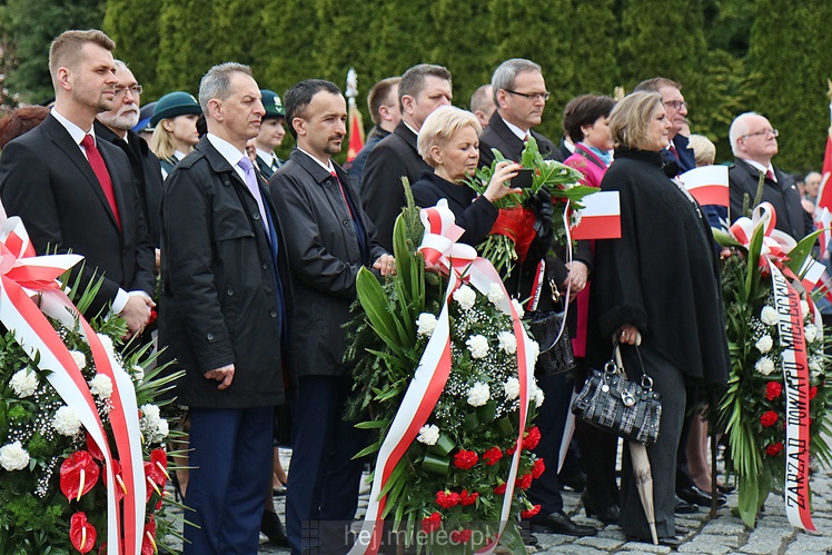 Biało-Czerwona Starówka: Mielec obchodził Święto Konstytucji 3 Maja