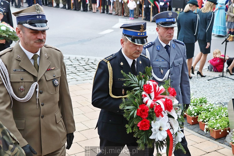Biało-Czerwona Starówka: Mielec obchodził Święto Konstytucji 3 Maja
