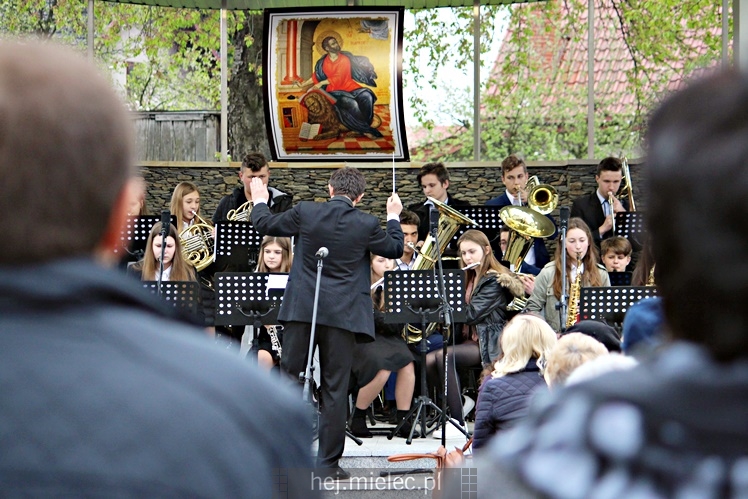 Majowy koncert nad Wisłoką: PSM, BIG MIELEC BAND