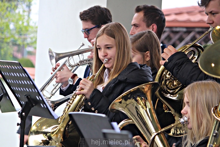 Majowy koncert nad Wisłoką: PSM, BIG MIELEC BAND