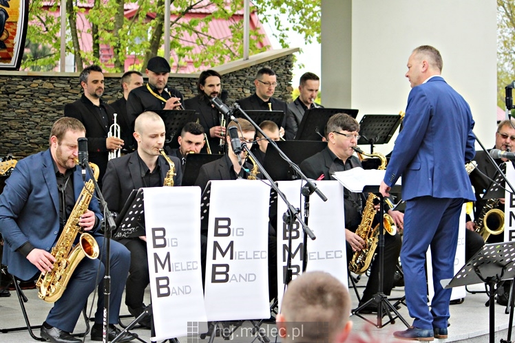 Majowy koncert nad Wisłoką: PSM, BIG MIELEC BAND