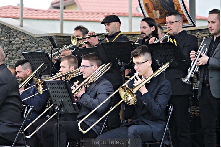Majowy koncert nad Wisłoką: PSM, BIG MIELEC BAND