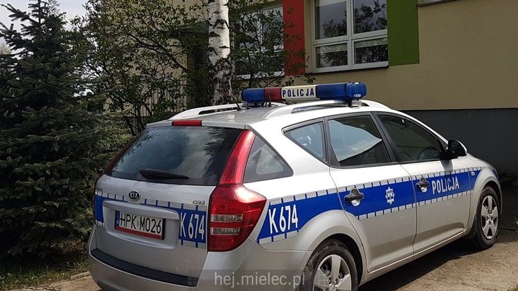 Ewakuacja SP9, dzieci zemdlały w szkole!