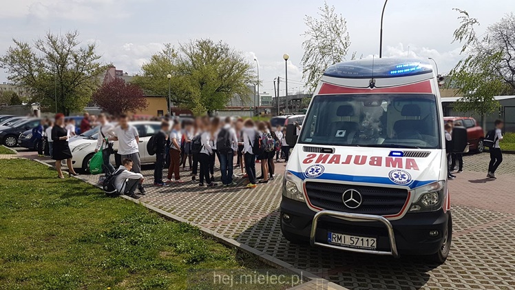 Ewakuacja SP9, dzieci zemdlały w szkole!