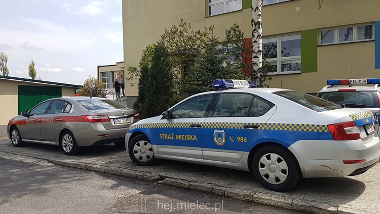 Ewakuacja SP9, dzieci zemdlały w szkole!