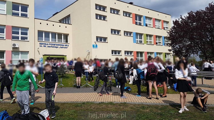 Ewakuacja SP9, dzieci zemdlały w szkole!