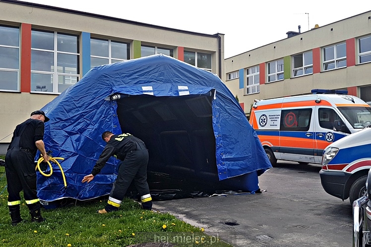 Ewakuacja SP9, dzieci zemdlały w szkole!