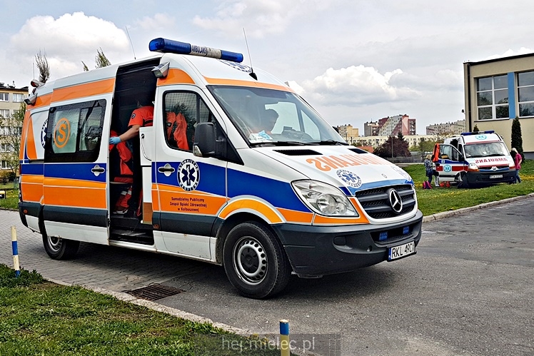 Ewakuacja SP9, dzieci zemdlały w szkole!