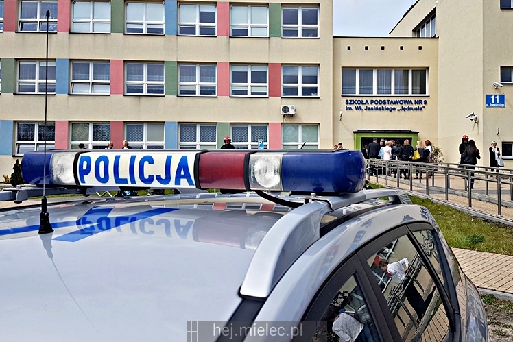 Ewakuacja SP9, dzieci zemdlały w szkole!