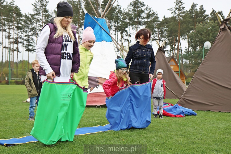 Indiańsko-sportowy piknik majowy z Hotelem Rado