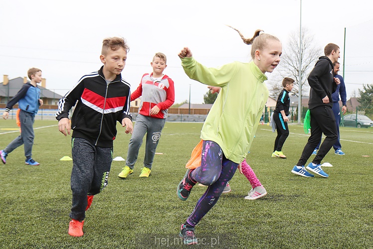 Indiańsko-sportowy piknik majowy z Hotelem Rado