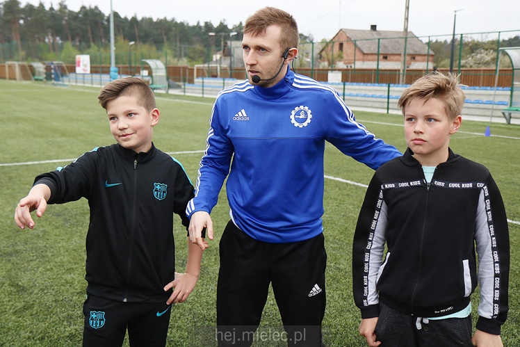 Indiańsko-sportowy piknik majowy z Hotelem Rado