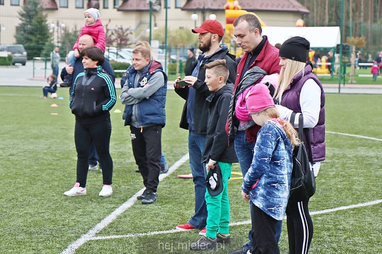 Indiańsko-sportowy piknik majowy z Hotelem Rado