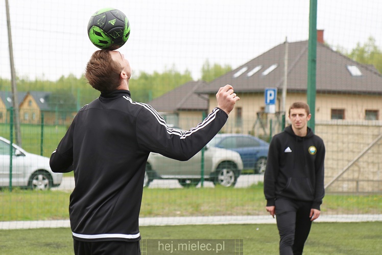 Indiańsko-sportowy piknik majowy z Hotelem Rado