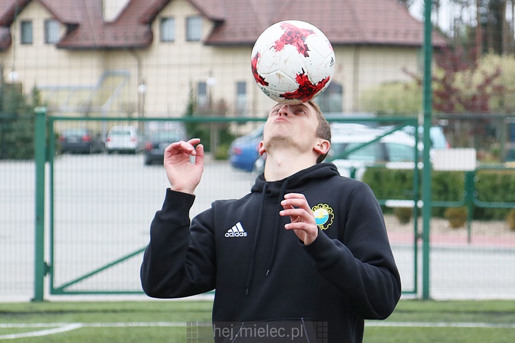 Indiańsko-sportowy piknik majowy z Hotelem Rado