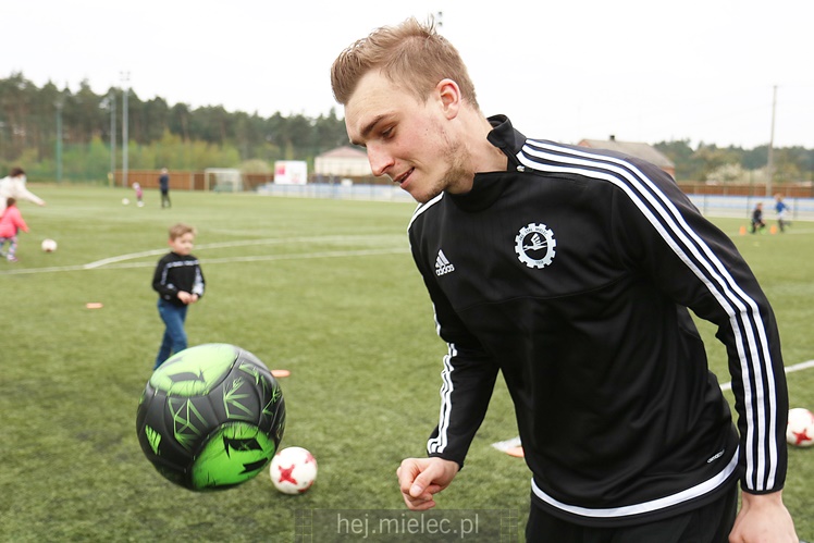 Indiańsko-sportowy piknik majowy z Hotelem Rado