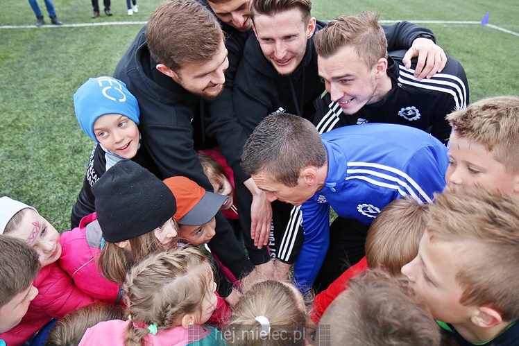 Indiańsko-sportowy piknik majowy z Hotelem Rado