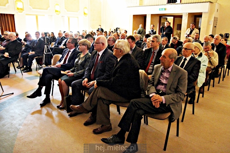 Konferencja naukowa: Na fundamentach wiary ? jubileusz 70-lecia Parafii MBNP w Mielcu