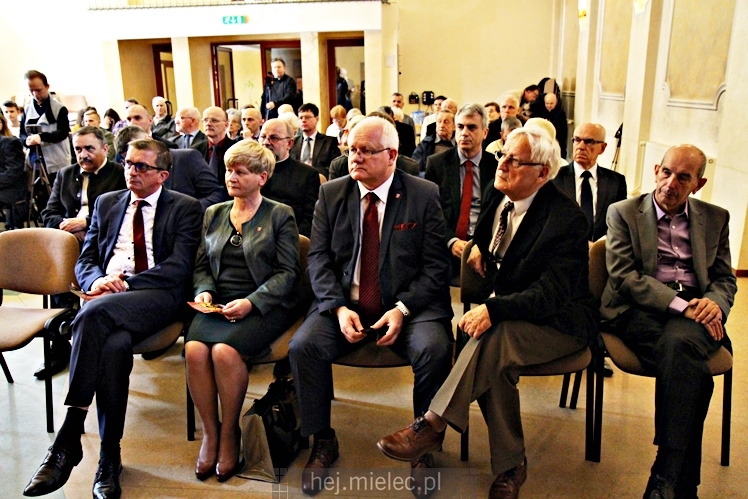 Konferencja naukowa: Na fundamentach wiary ? jubileusz 70-lecia Parafii MBNP w Mielcu