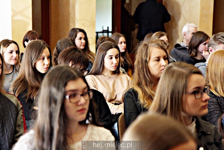 Konferencja naukowa: Na fundamentach wiary ? jubileusz 70-lecia Parafii MBNP w Mielcu