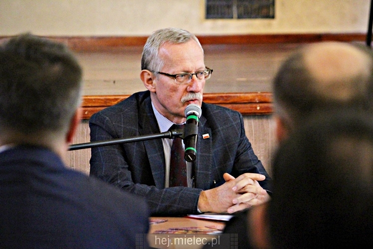 Konferencja naukowa: Na fundamentach wiary ? jubileusz 70-lecia Parafii MBNP w Mielcu