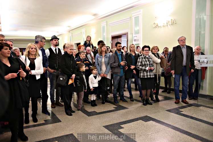 Doroczna wystawa prac artystów ze Stowarzyszenia Twórców Kultury Plastycznej otwarta