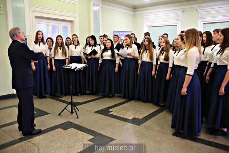 Doroczna wystawa prac artystów ze Stowarzyszenia Twórców Kultury Plastycznej otwarta