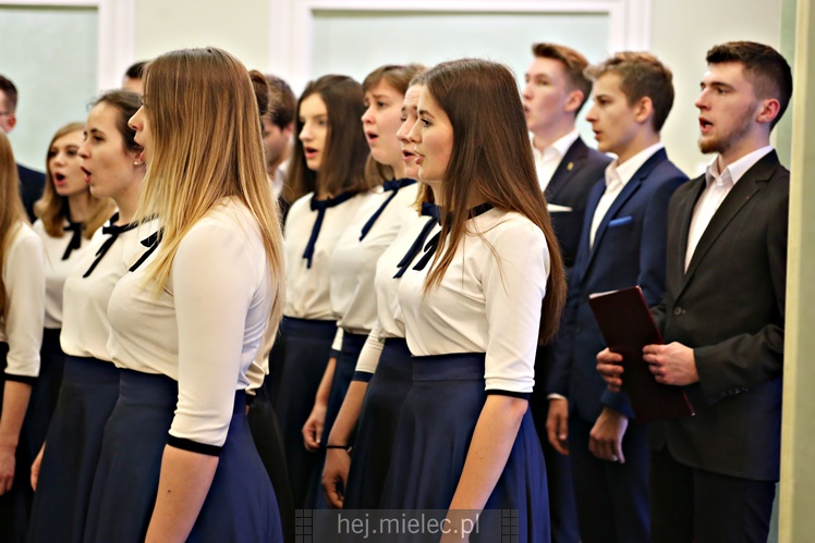 Doroczna wystawa prac artystów ze Stowarzyszenia Twórców Kultury Plastycznej otwarta