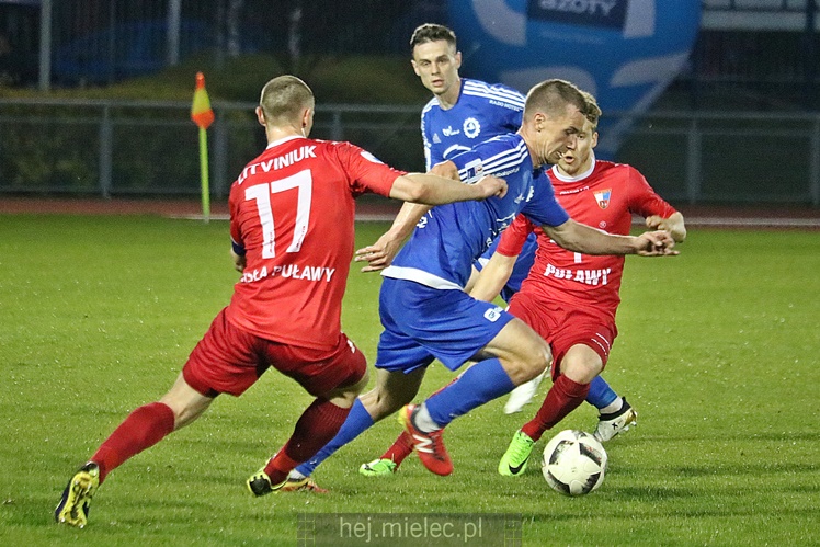 Nice 1 liga: WISŁA PUŁAWY - FKS STAL MIELEC