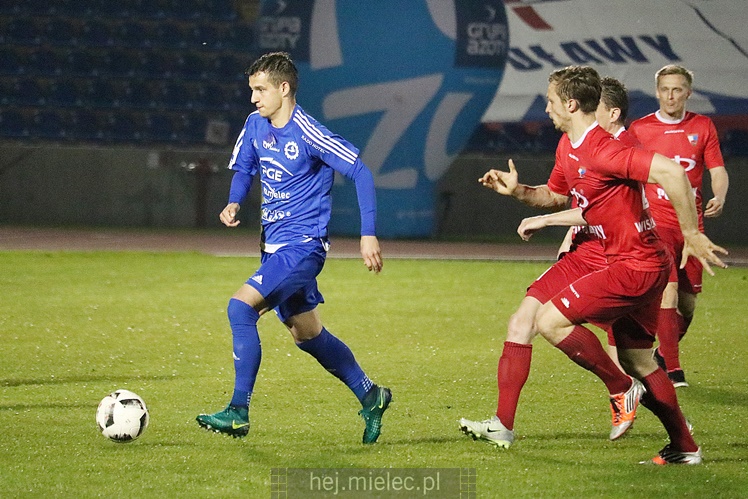 Nice 1 liga: WISŁA PUŁAWY - FKS STAL MIELEC