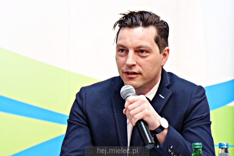 Podpisanie umowy na budowę mostu przez rzekę Wisłokę