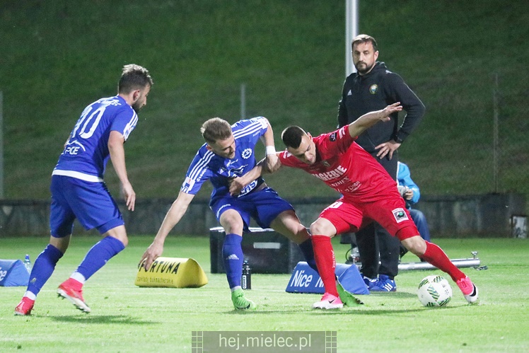Nice 1 liga: ZAGŁĘBIE SOSNOWIEC - FKS STAL MIELEC