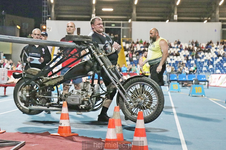 Pierwsze zawody strongman w Mielcu