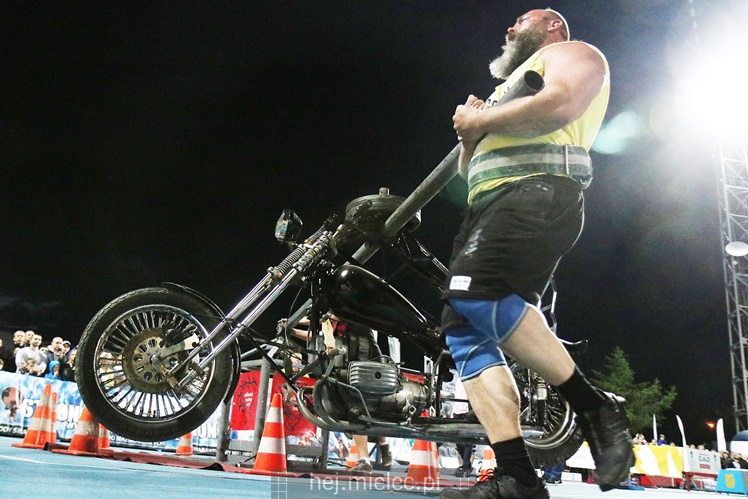 Pierwsze zawody strongman w Mielcu