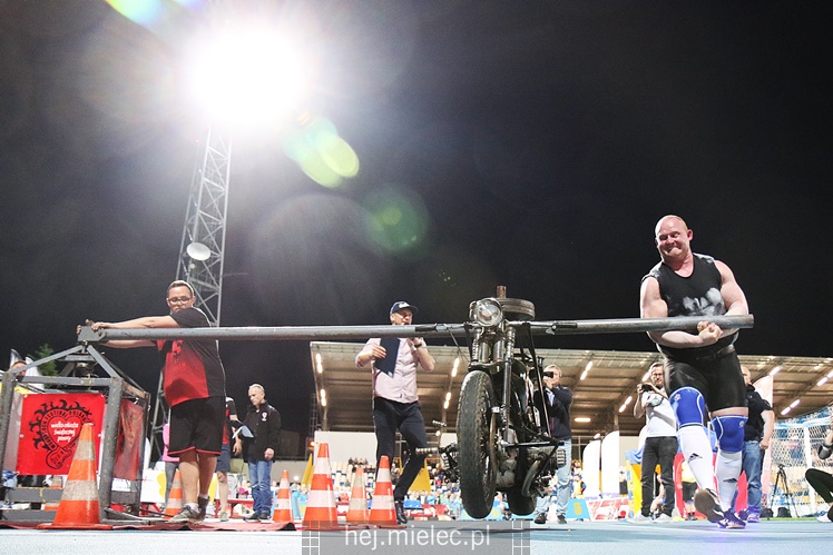 Pierwsze zawody strongman w Mielcu