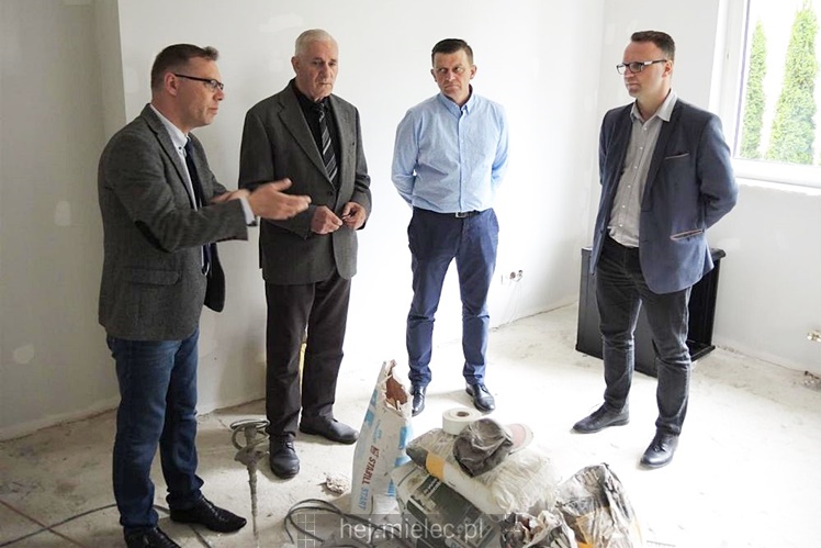 Padew Narodowa buduje podstację Pogotowia Ratunkowego