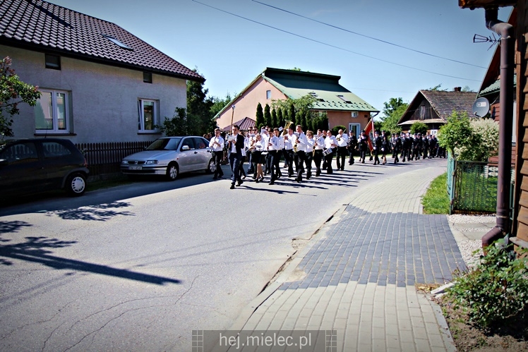 Rzochów przypomniał swoją historię. Kamień Pamięci stanął w Rynku na 635. rocznicę lokacji