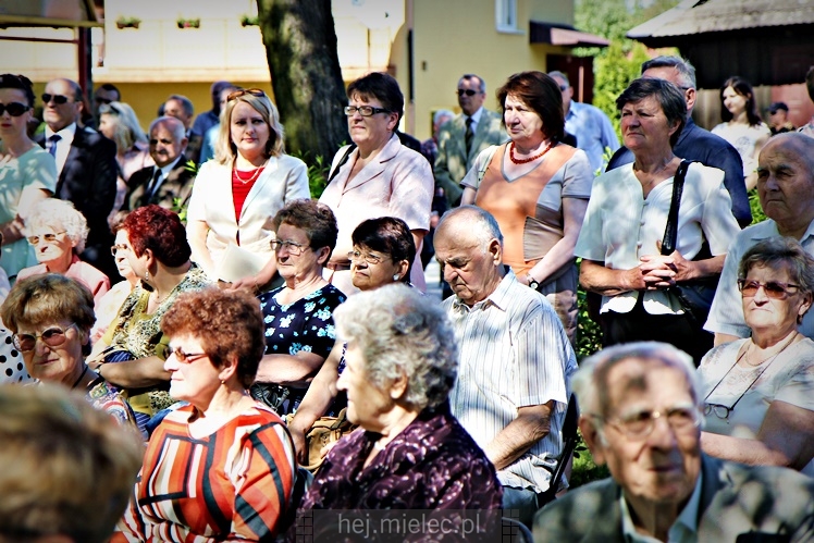 Rzochów przypomniał swoją historię. Kamień Pamięci stanął w Rynku na 635. rocznicę lokacji