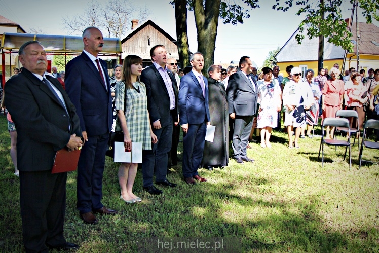 Rzochów przypomniał swoją historię. Kamień Pamięci stanął w Rynku na 635. rocznicę lokacji