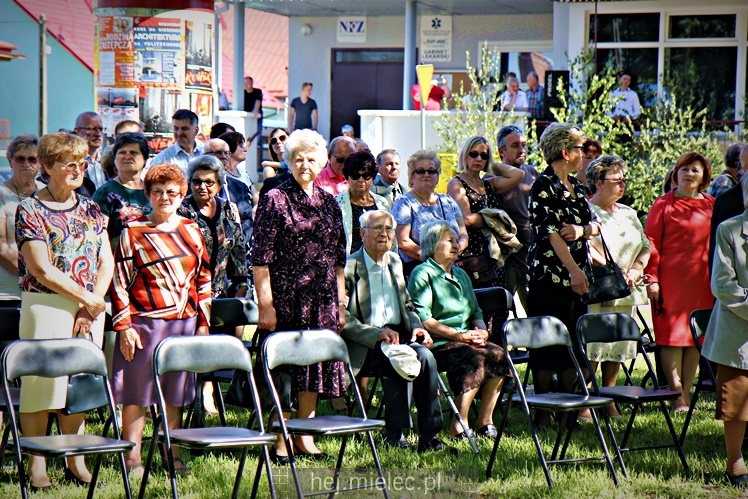 Rzochów przypomniał swoją historię. Kamień Pamięci stanął w Rynku na 635. rocznicę lokacji