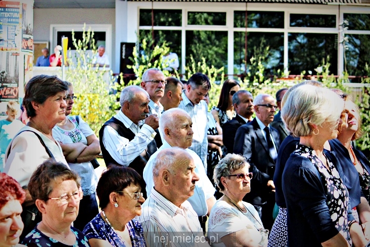 Rzochów przypomniał swoją historię. Kamień Pamięci stanął w Rynku na 635. rocznicę lokacji