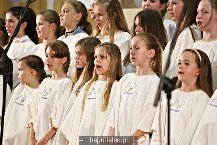 Koncert Pieśni Maryjnych