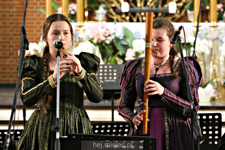Koncert Pieśni Maryjnych