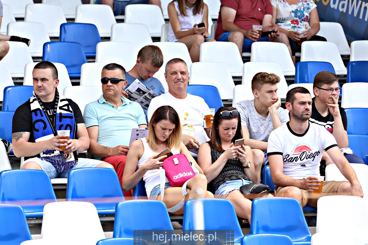 Nice 1 liga:  FKS STAL MIELEC - POGOŃ SIEDLCE