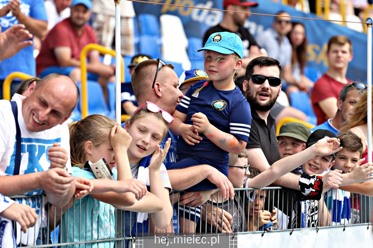 Nice 1 liga:  FKS STAL MIELEC - POGOŃ SIEDLCE